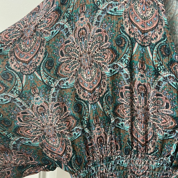 O’Neill Paisley and Floral Dress Size Medium - Picture 3 of 9